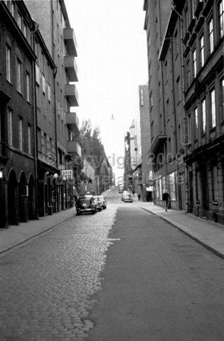 Kammakargatan, Stockholm. (1966). See this location in 2006 here.