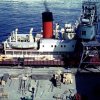 Loading and unloading goods on ships at Stadsgården, Södermalm, Stockholm. Photo from Katarinavägen.(1960\'s)